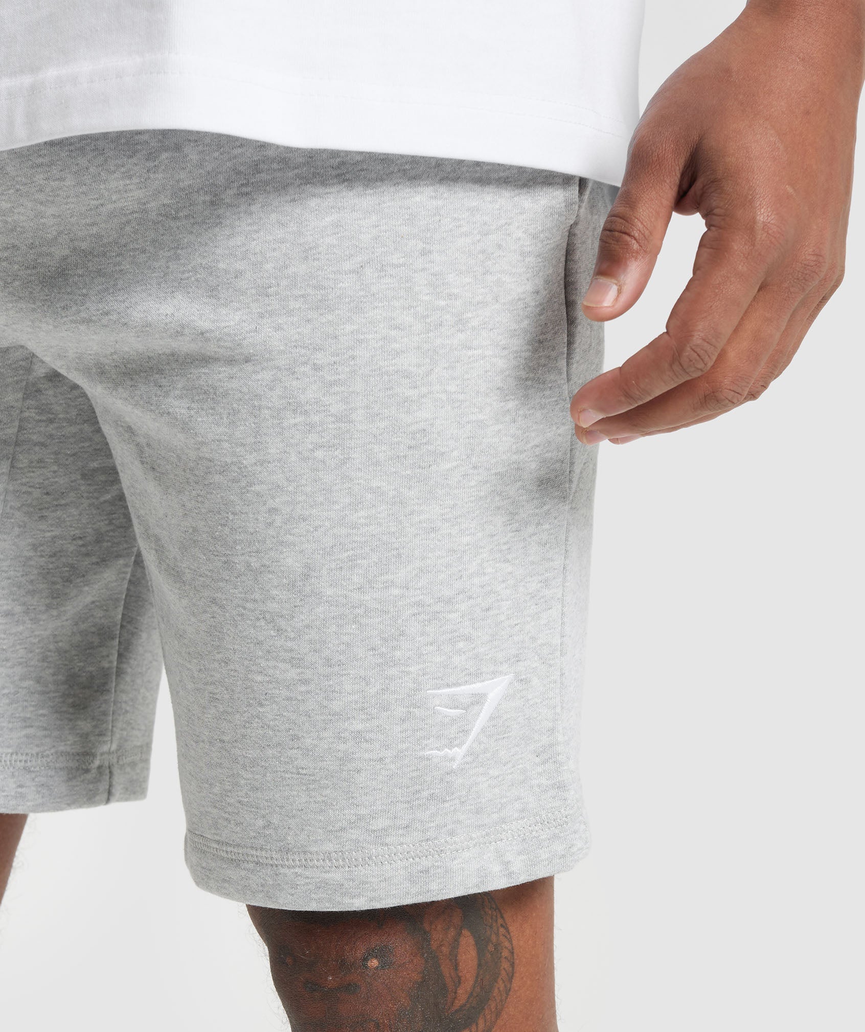 Crest 9" Shorts